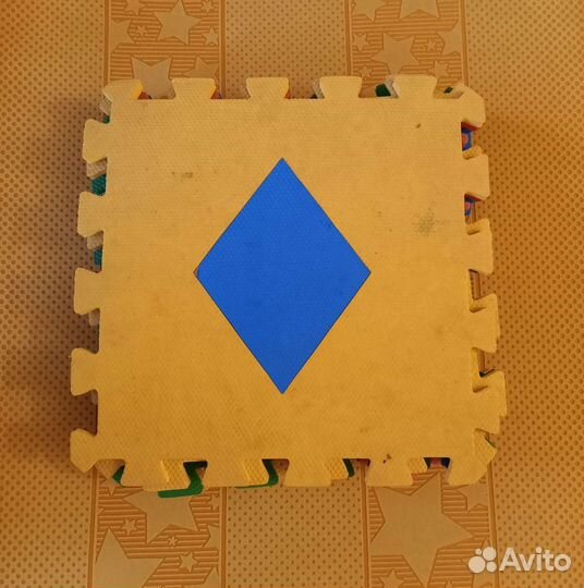 Детские игрушки пакетом и коврик пазл