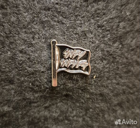 Значок знак фанатский флаг