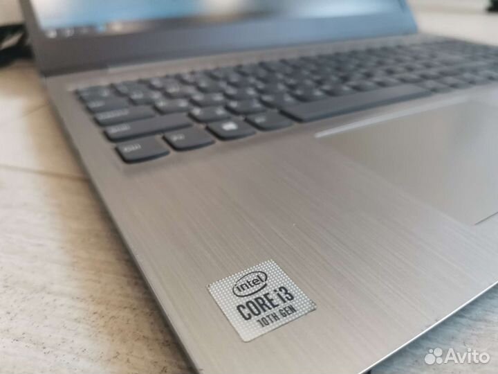 Ноутбук Lenovo ideapad 3 15iil05