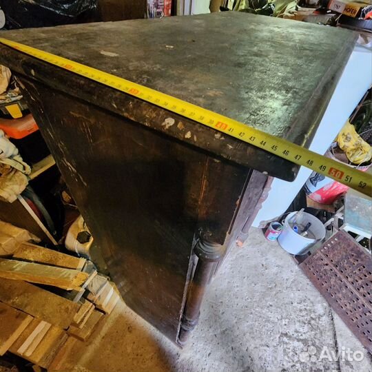 Старинный антикварный ореховый полубуфет поставец