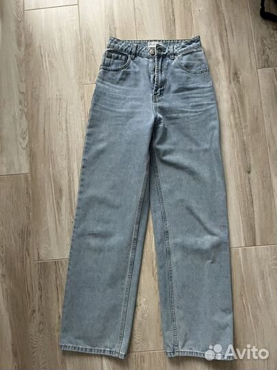 Джинсы женские