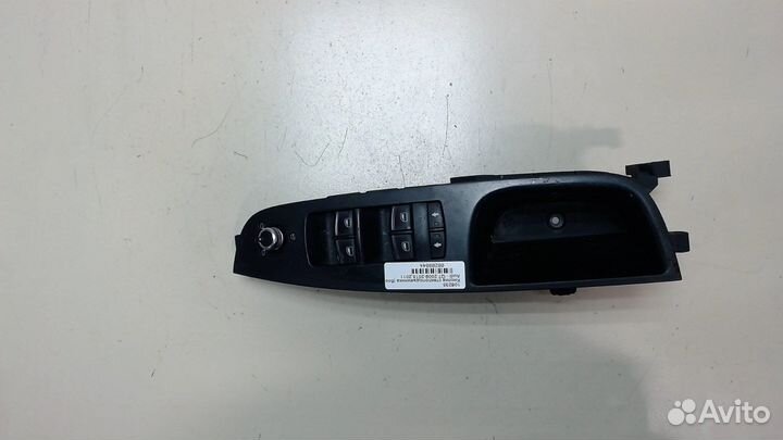 Кнопка стеклоподъемника Audi Q7, 2011