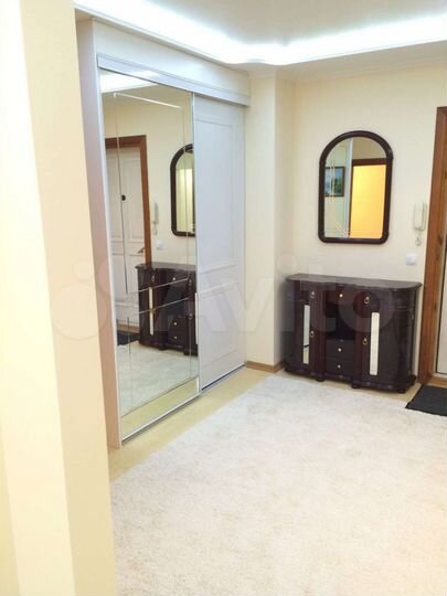 3-к. квартира, 107 м², 3/9 эт.