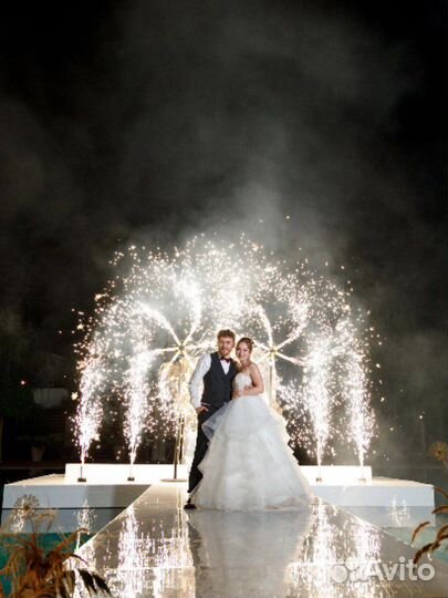 Свет, звук, LED экраны, тяжелый дым, спецэффекты