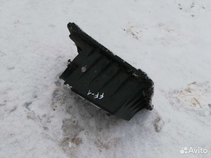 Корпус воздушного фильтра Форд Фокус 1