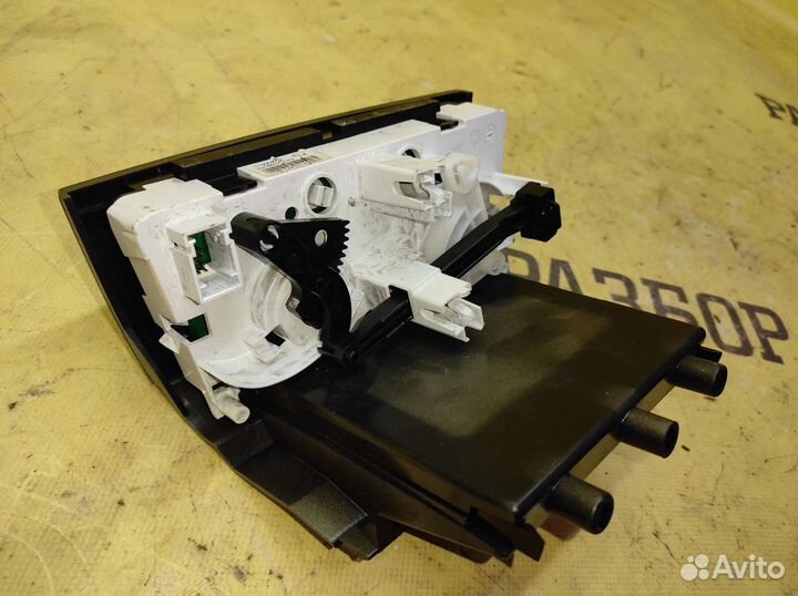 Блок климата Peugeot 408