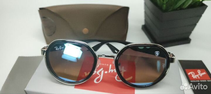 Солнцезащитные очки Ray Ban