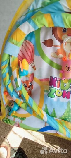 Развивающийся коврик детский