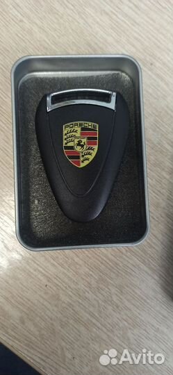 USB-Флешка в виде автомобильного ключа