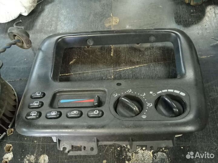 Блок печки Крайслер Вояджер 3