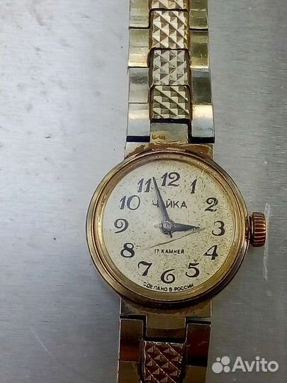Часы Чайка