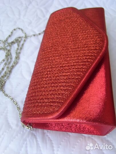 Красный клатч (новый)