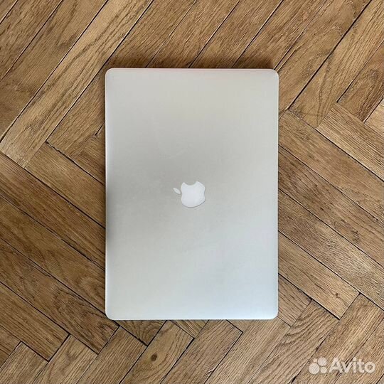 Apple MacBook Pro 15 Retina, Mid 2015, 256gb