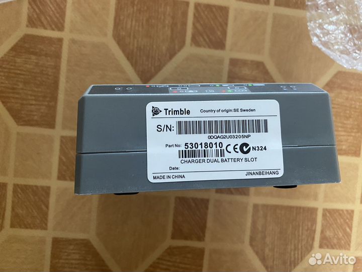 Зарядное устройство trimble