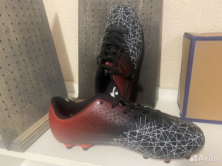 Футбольные бутсы