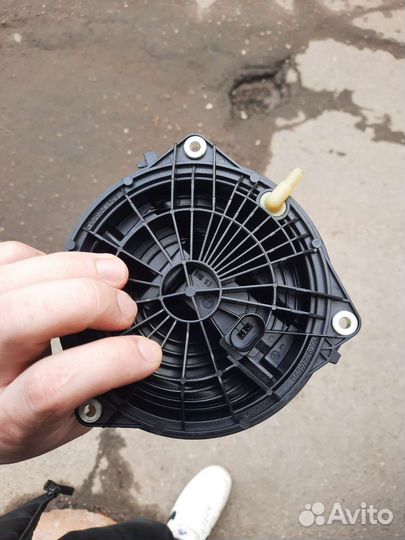 Ручка багажника polo 6 2020г торг