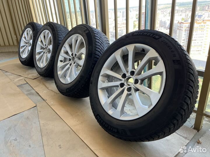 Michelin X-Ice North 4 SUV 235/60 R18 107