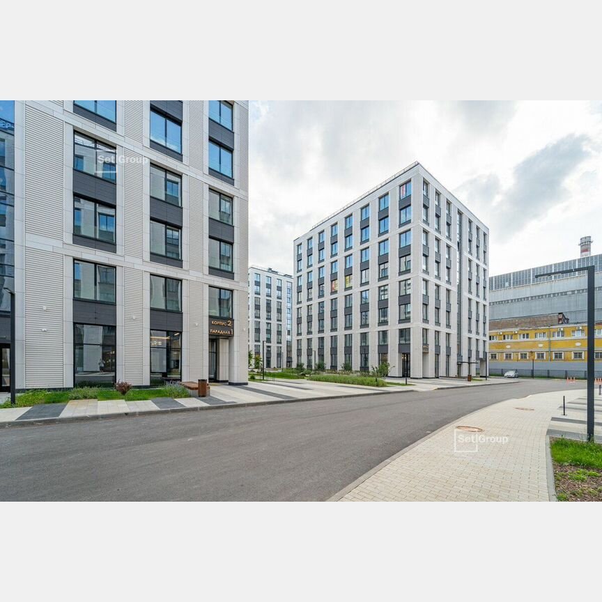 2-к. квартира, 84,1 м², 1/7 эт.