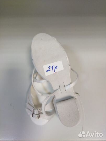 Новые туфли бальные для девочки размер 21см