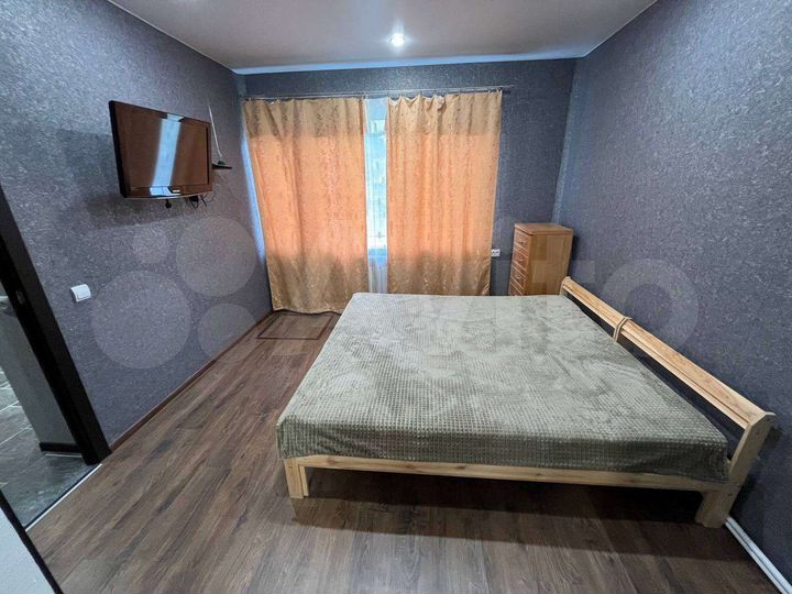 2-к. квартира, 60 м², 1/1 эт.