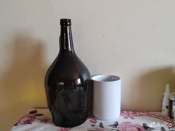 Красивая бутылка из стекла 1,5 литра