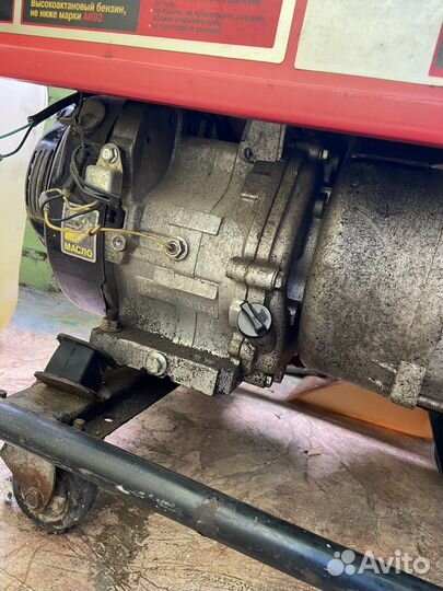 Генератор бензиновый 3-3,5кв