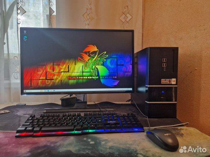 Компактный Пк на Core i3 +SSD