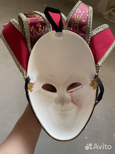 Венецианская карнавальная маска