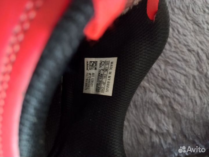 Детские футбольные бутсы adidas 38размер