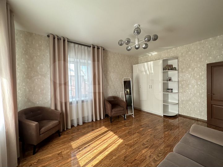 Дом 224 м² на участке 14 сот.