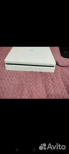 Продам PlayStation4 slim