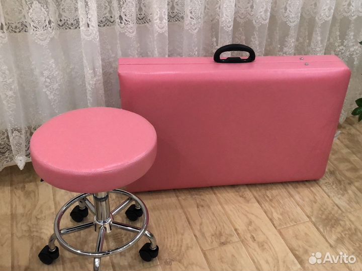 Кушетка со стулом (рулон с простынями в подарок)