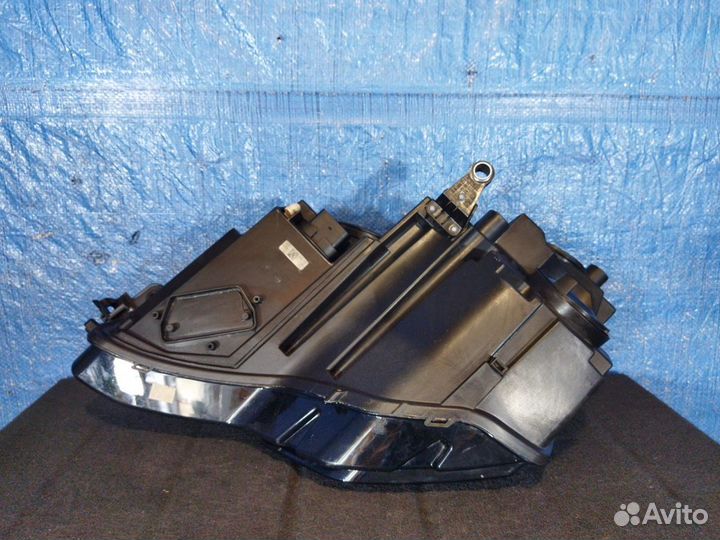 Фара правая Karoq