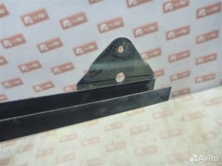 Стекло двери переднее левое Citroen Berlingo B9