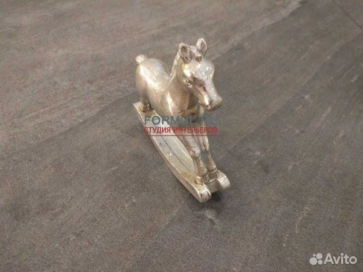 231486 Статуэтка Лошадка серебристая