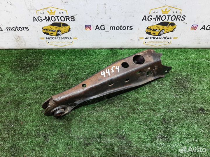 Рычаг поперечный задний нижний Nissan Teana J31