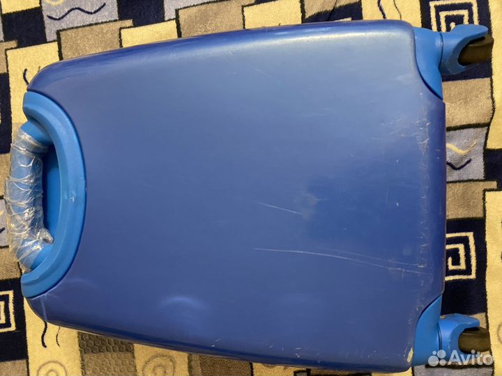 Чемодан на колесах детский бу