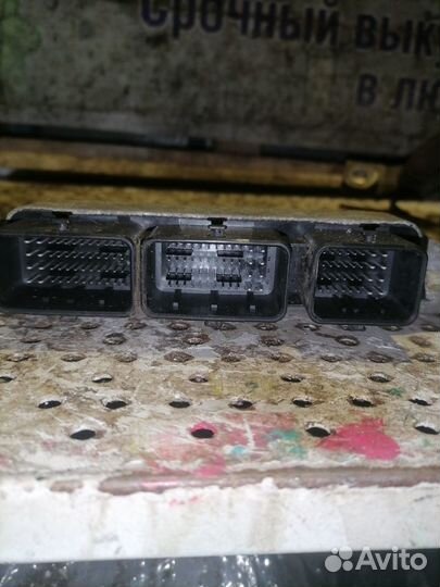 Блок управления двс Renault Logan 2