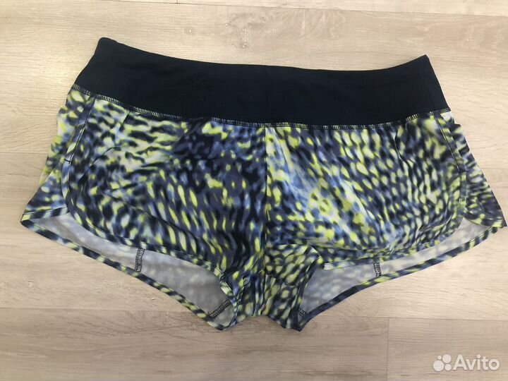 Шорты Nike женские