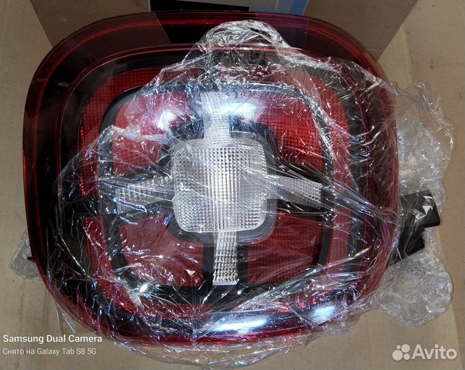 Фонарь задний левый Renault Duster