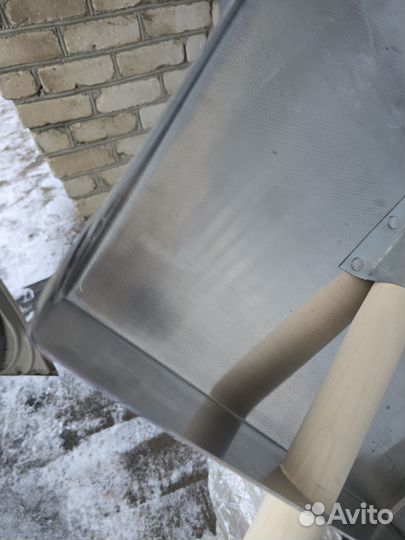 Лопата для уборки снега алюминий. Новая