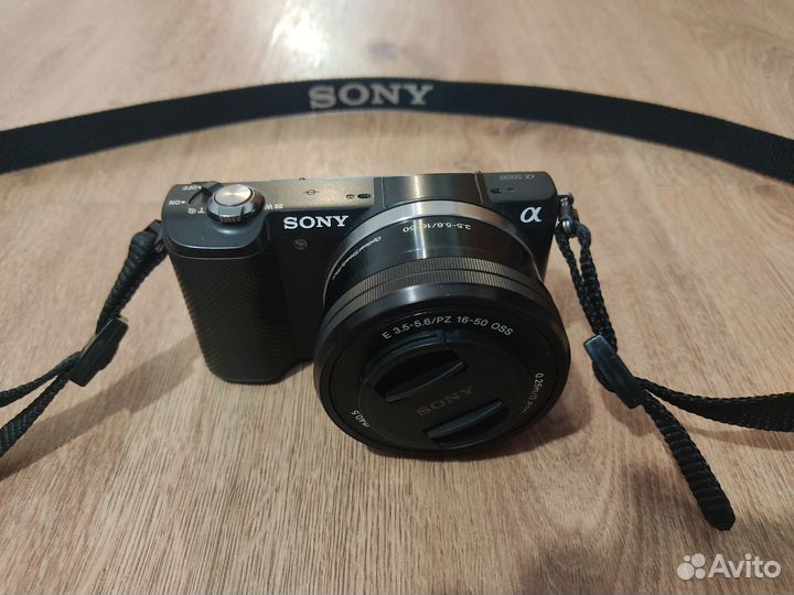 Sony alpha 5000