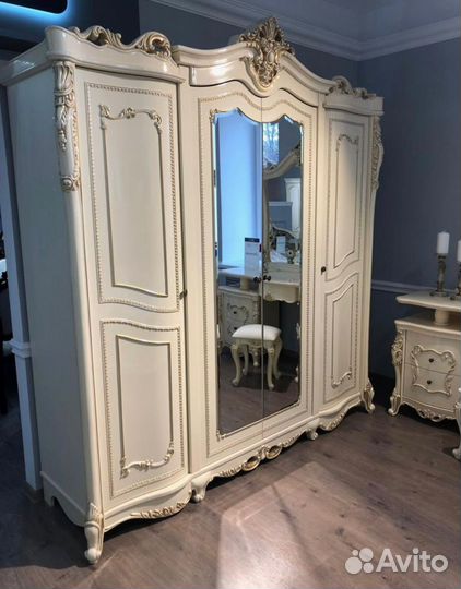 Спальная гарнитура