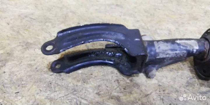 Амортизатор передний Volkswagen Touareg 2 2012