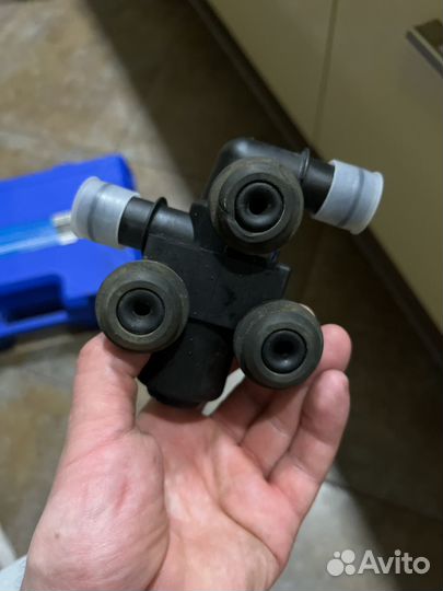 Клапан печки x3e83 64116928495 bmw