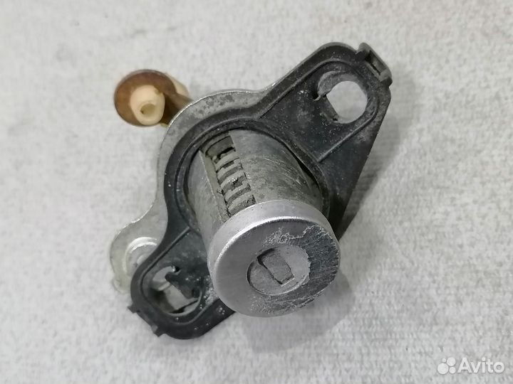 Личинка замка багажника Byd F3 2006-2013
