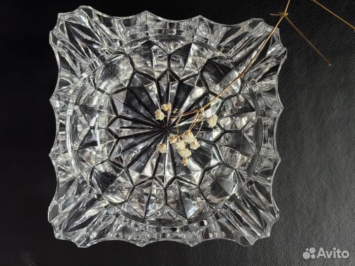 Хрустальная пепельница