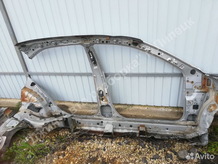 Левый порог со стойкой и задней аркой camry V40