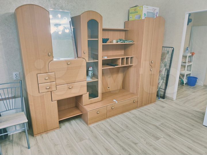 Комната 24 м² в 9-к., 1/5 эт.