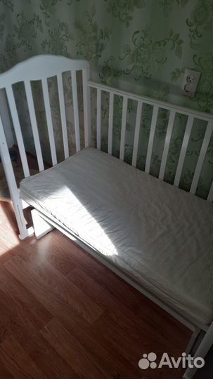 Продам детскую кроватку